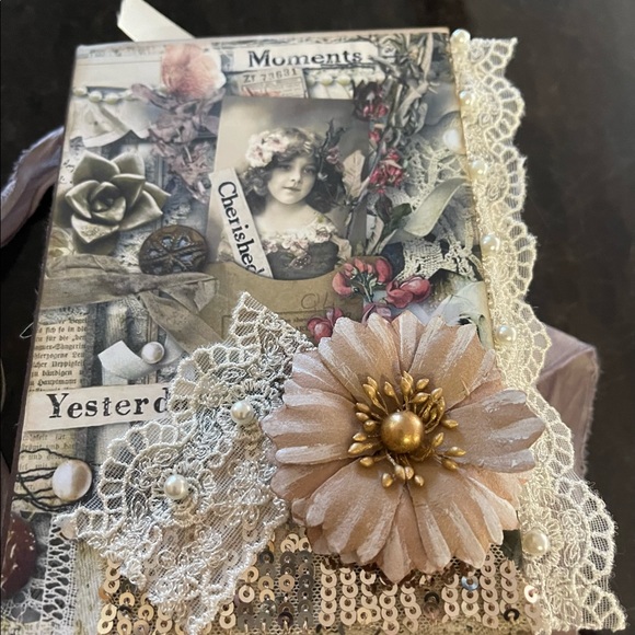 SOLD Junk journal - Picture 2 of 9